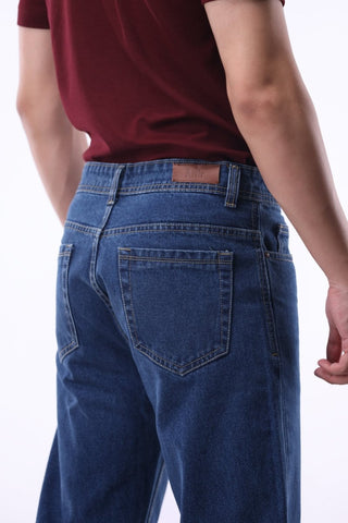 Relaxed - Fit Denim Jean in Mid Wash - AttirJEAN