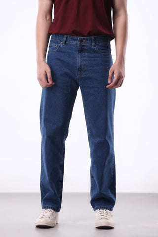Relaxed - Fit Denim Jean in Mid Wash - AttirJEAN