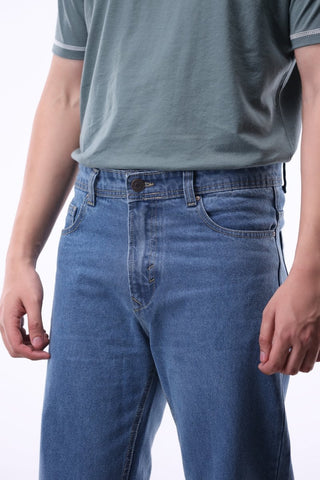 Relaxed - Fit Denim Jean in Vintage Wash - AttirJEAN