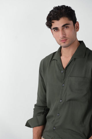 Seamless Collar Detail Boxy Shirt in Forest Green - AttirSHIRT