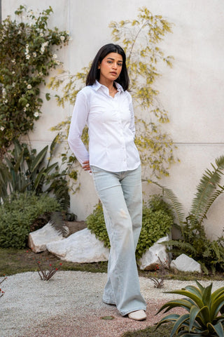 Smart - fit Button Down in White - AttirSHIRT