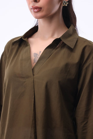 Summery V - notch Collar Shirt in Dark Green - AttirSHIRT