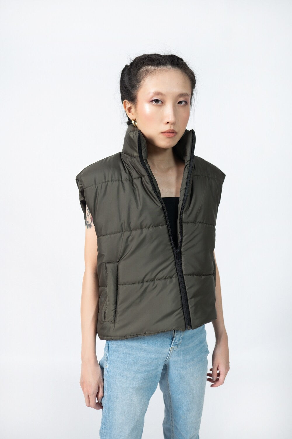 Sleeveless Puffer Jacket in Olive Attir