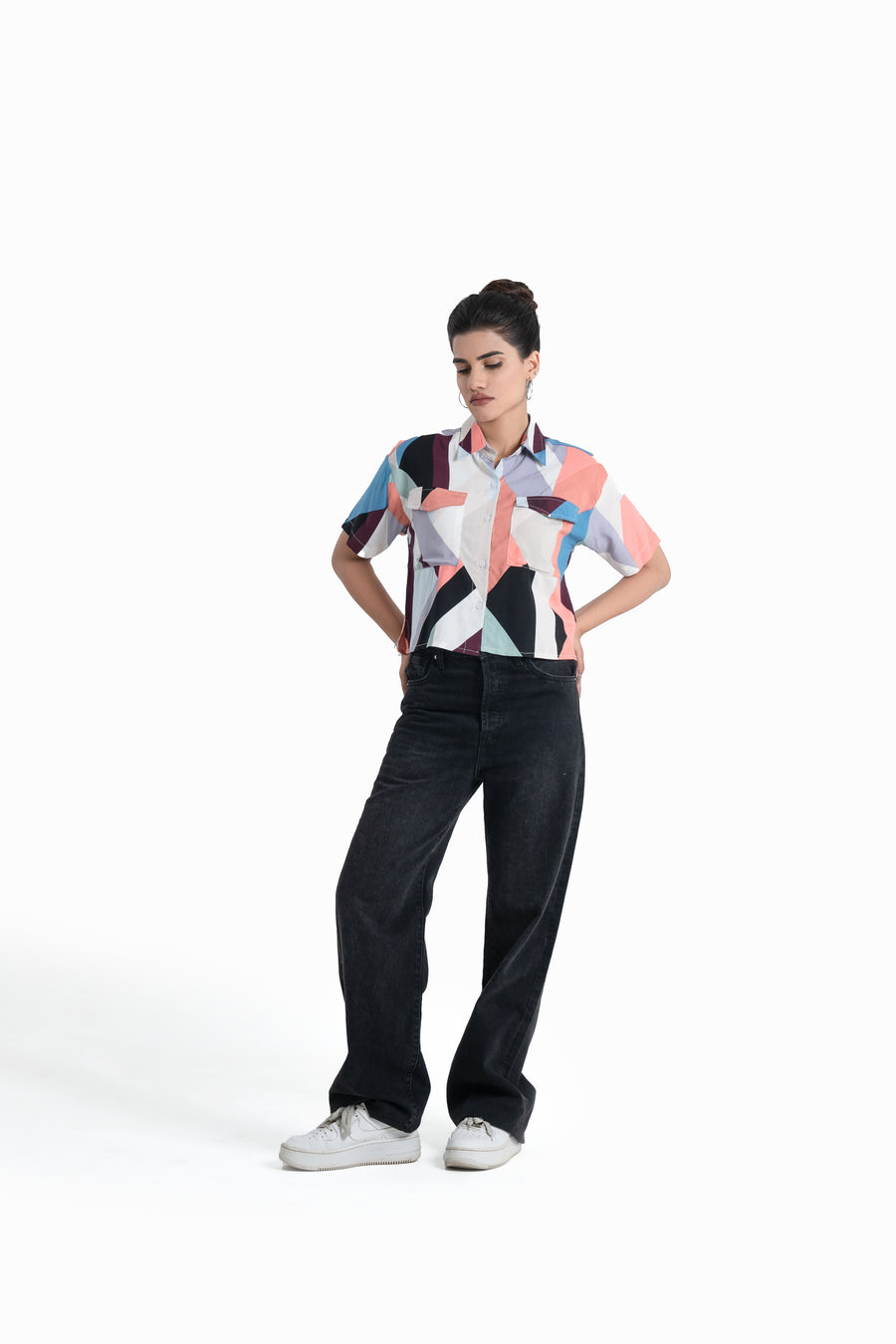 Geometric Print Cropped Shirt