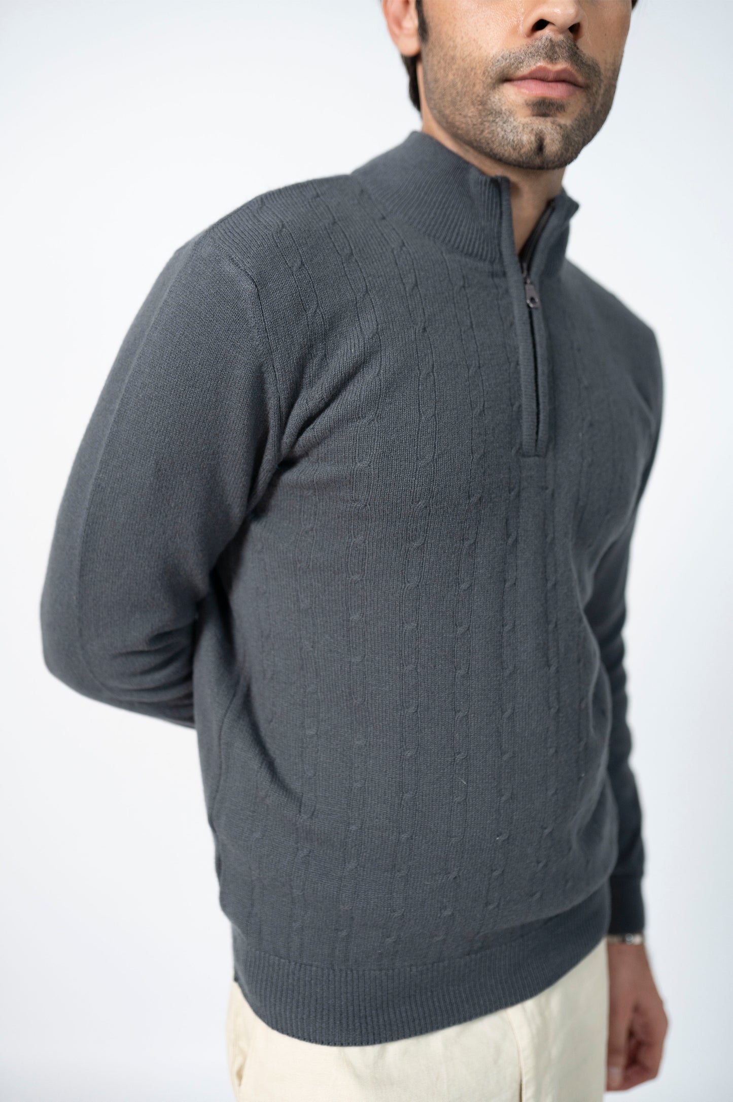 100% Lambs Wool Sweater in Charcoal