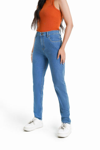 High - Waist Mom Jeans in Light - Wash - AttirJEAN